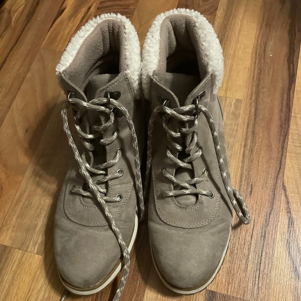 Old Navy Boots, Size 9